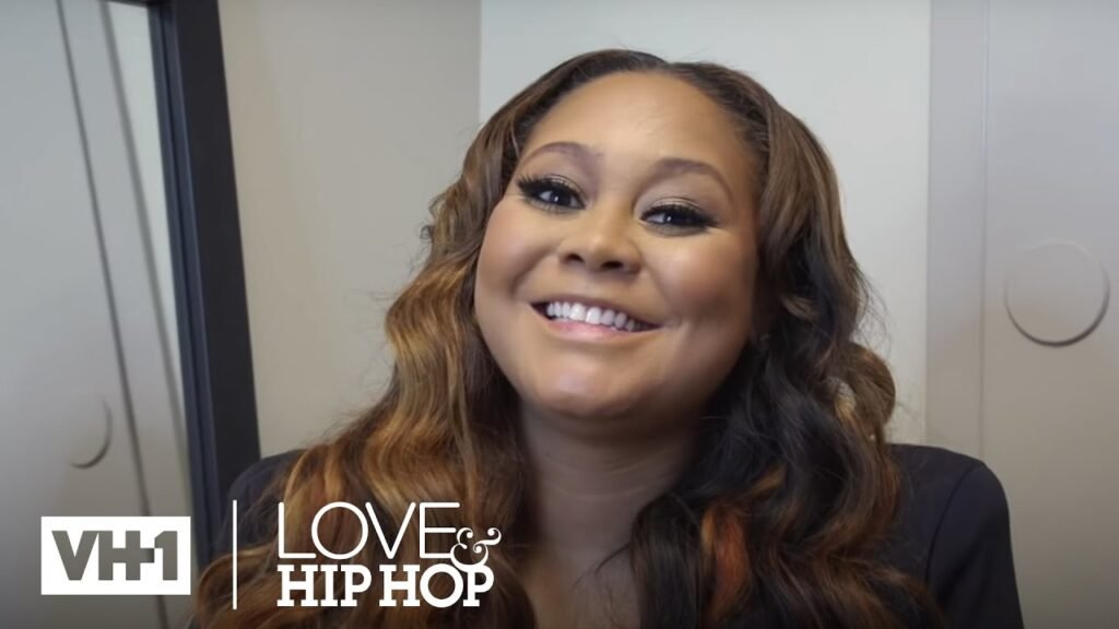 khadiyah lewis smiling during a scene on love & hip hop atlanta